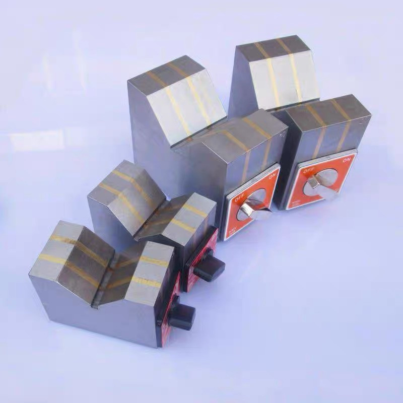 Blok v magnetik